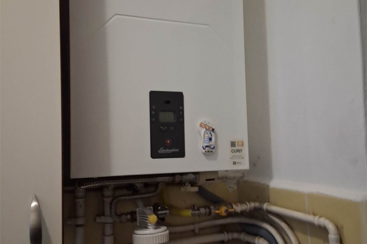 2 locali In Vendita a Cadorago