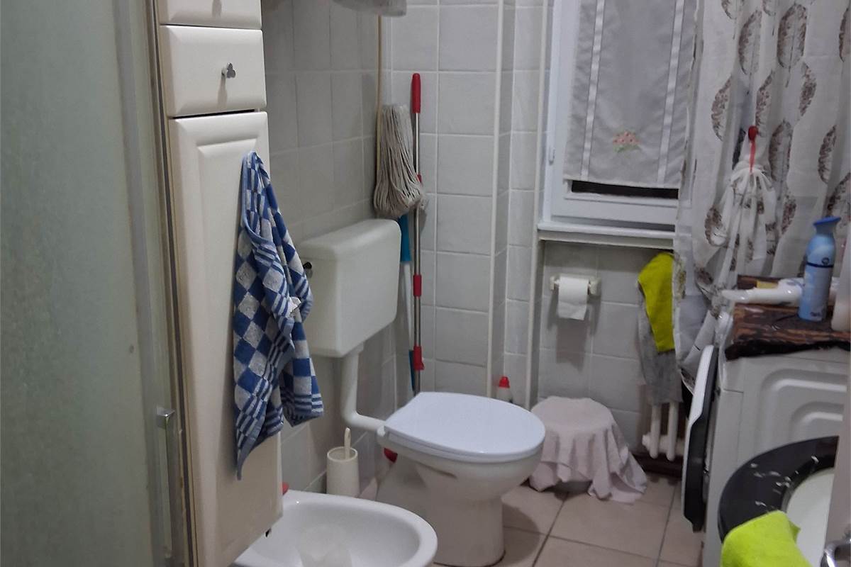 2 locali In Vendita a Cadorago