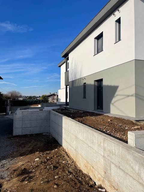 3 locali In Vendita a Cadorago