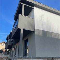 3 locali In Vendita a Cadorago