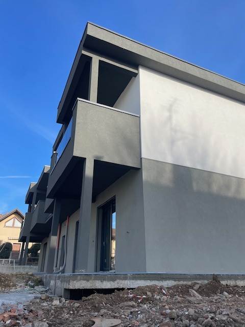 3 locali In Vendita a Cadorago