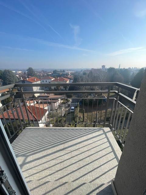 2 locali In Vendita a Lomazzo