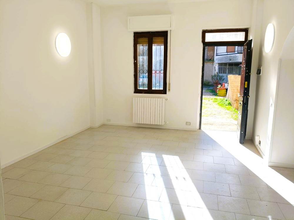 3 locali In Vendita a Turate