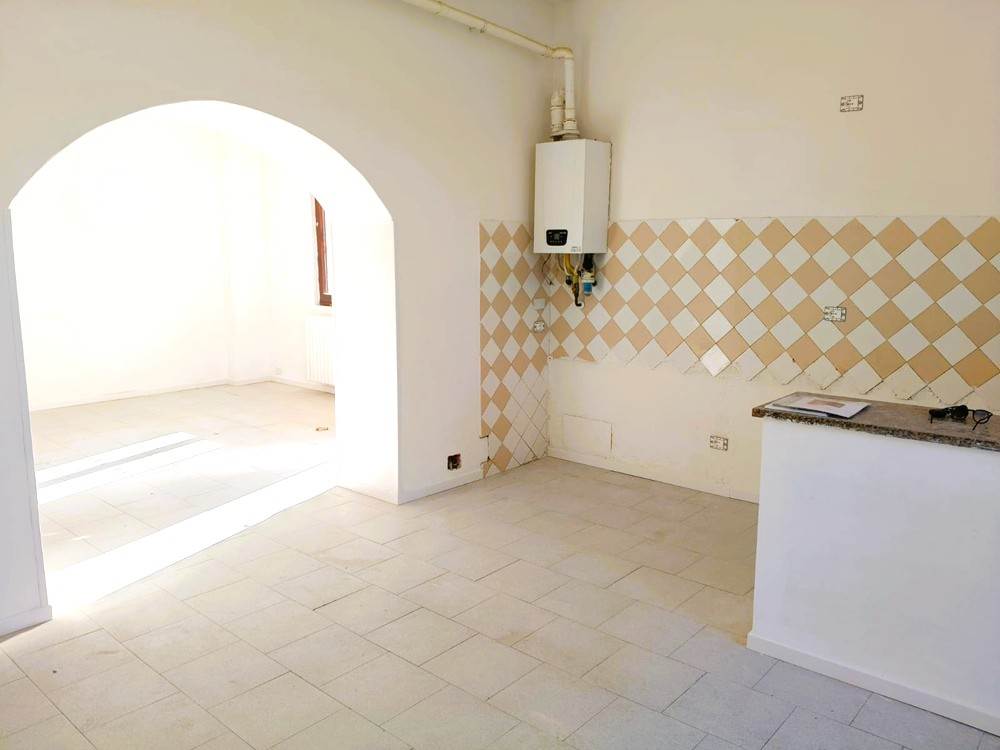 3 locali In Vendita a Turate