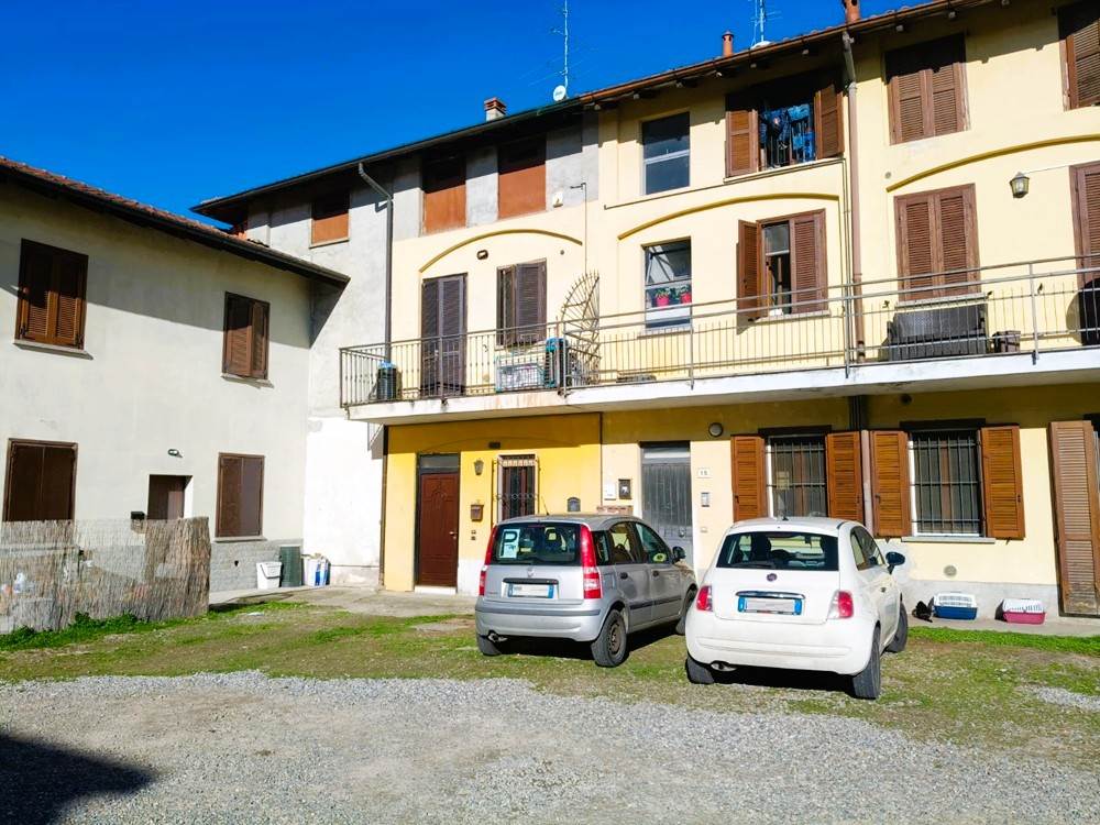 3 locali In Vendita a Turate