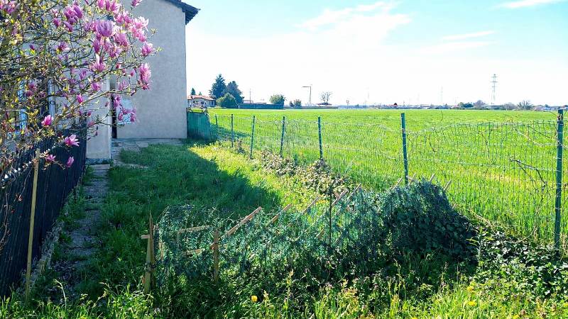 3 locali In Vendita a Turate