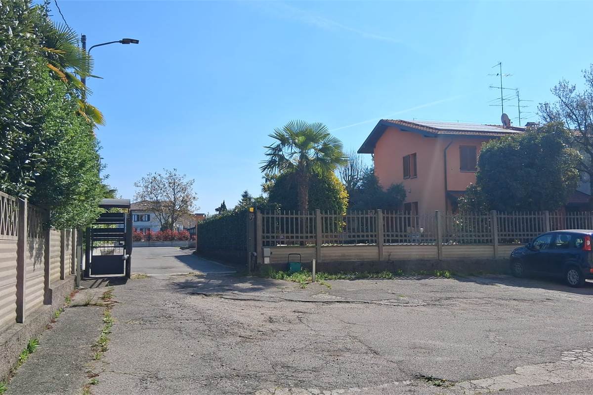 3 locali In Vendita a Lurago Marinone