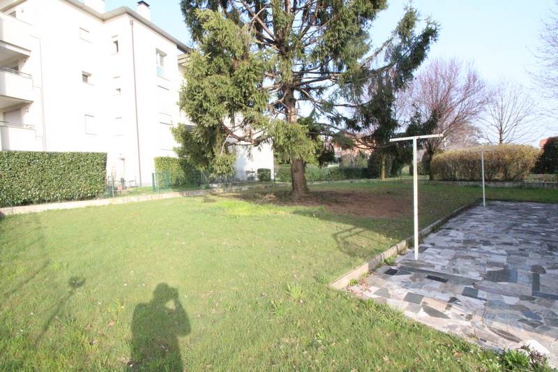 Villa In Vendita a Lomazzo