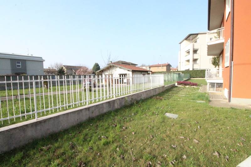 Villa In Vendita a Lomazzo