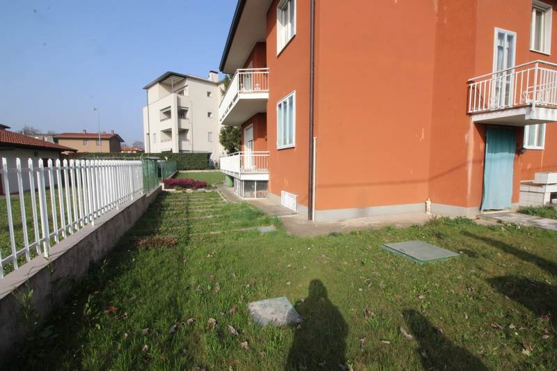 Villa In Vendita a Lomazzo