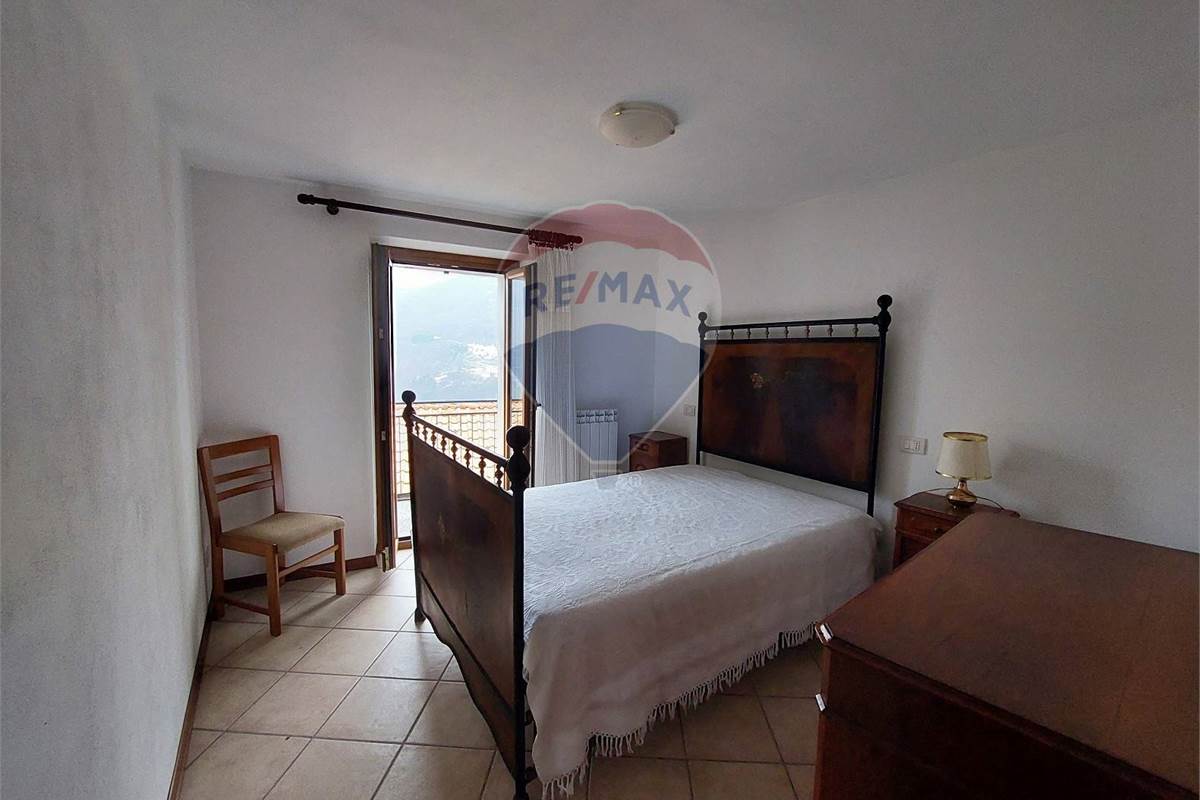 CASA SEMINDIPENDENTE 