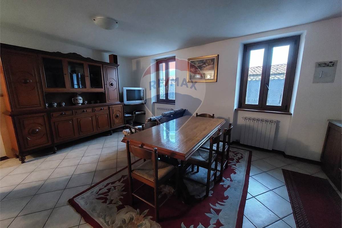 CASA SEMINDIPENDENTE 