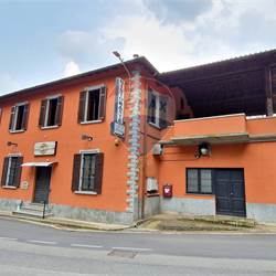 LOCALE COMMERCIALE 