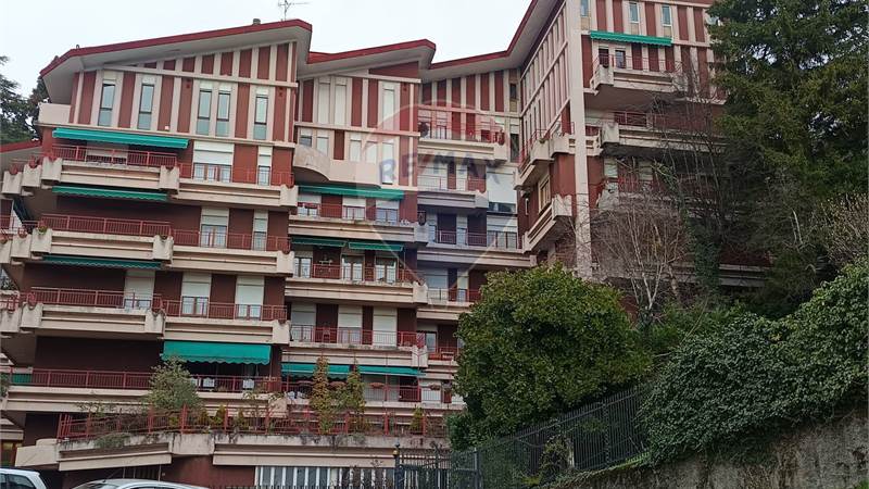 BILOCALE CON  TERRAZZO