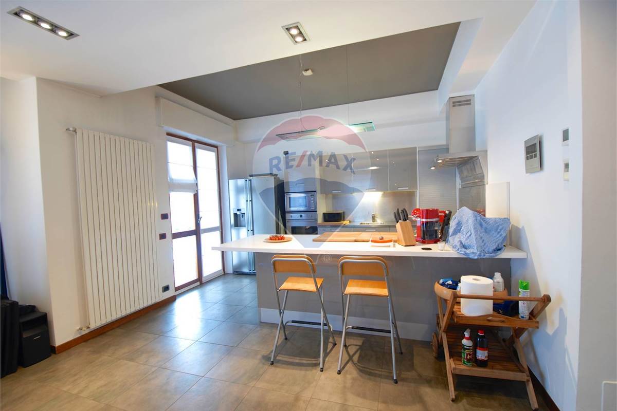 APPARTAMENTO IN VILLA