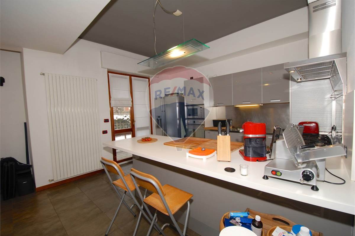 APPARTAMENTO IN VILLA