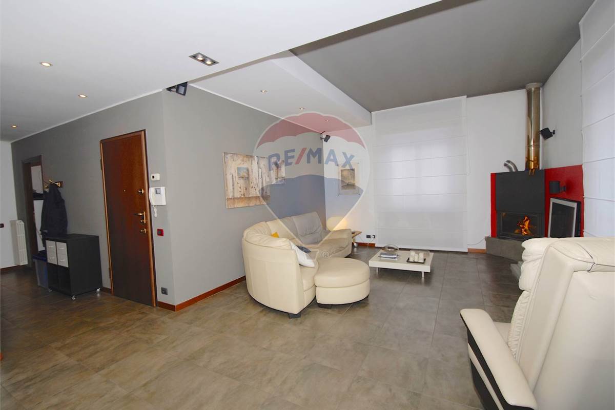 APPARTAMENTO IN VILLA
