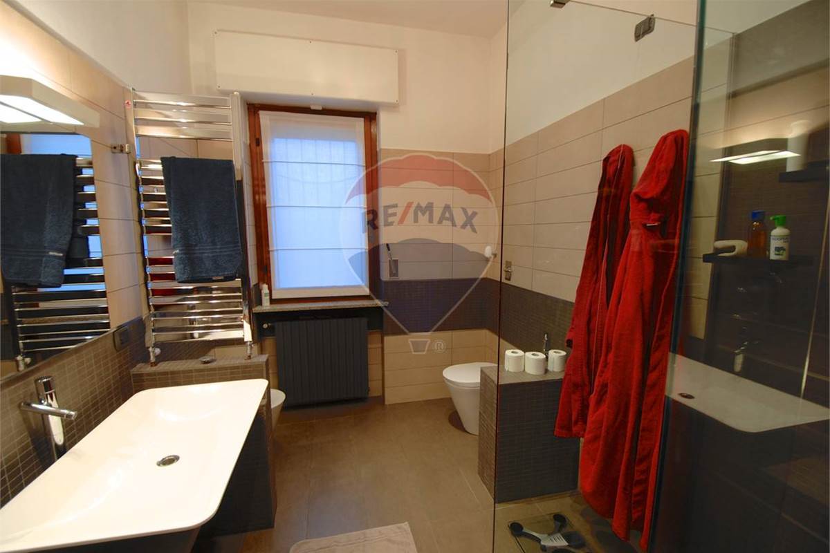 APPARTAMENTO IN VILLA