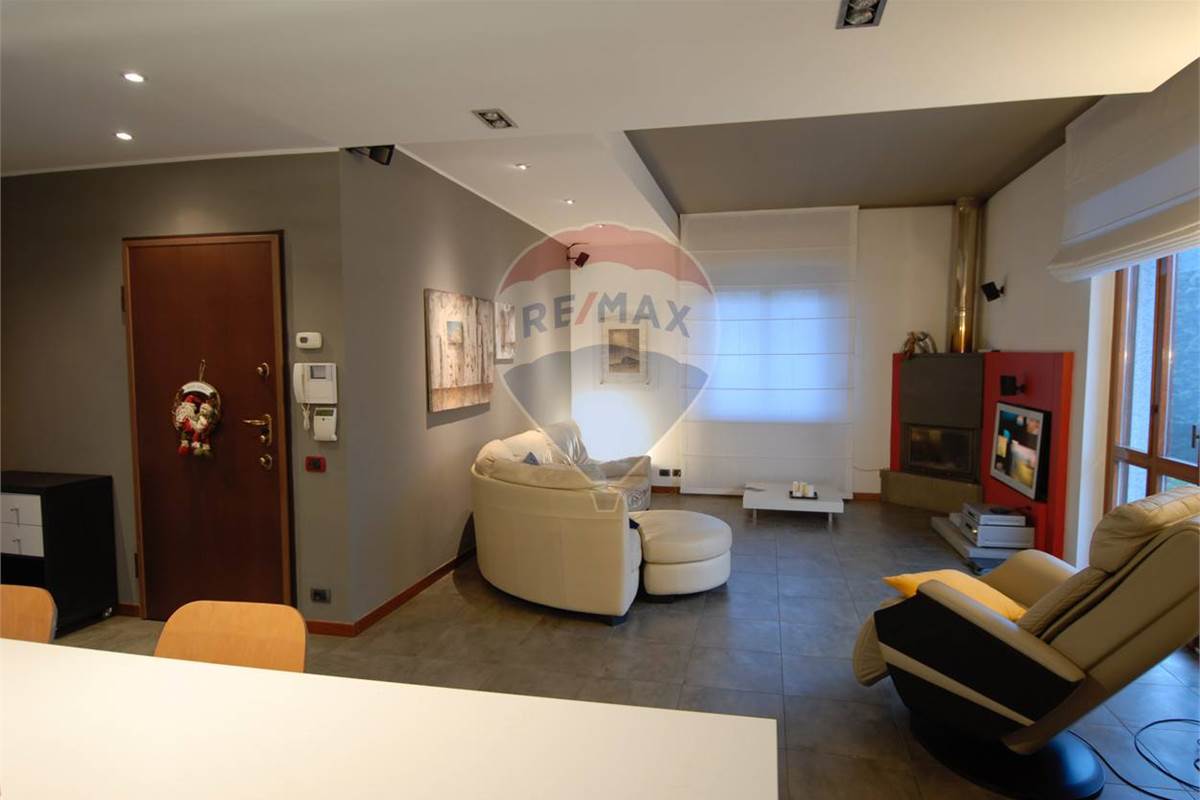 APPARTAMENTO IN VILLA