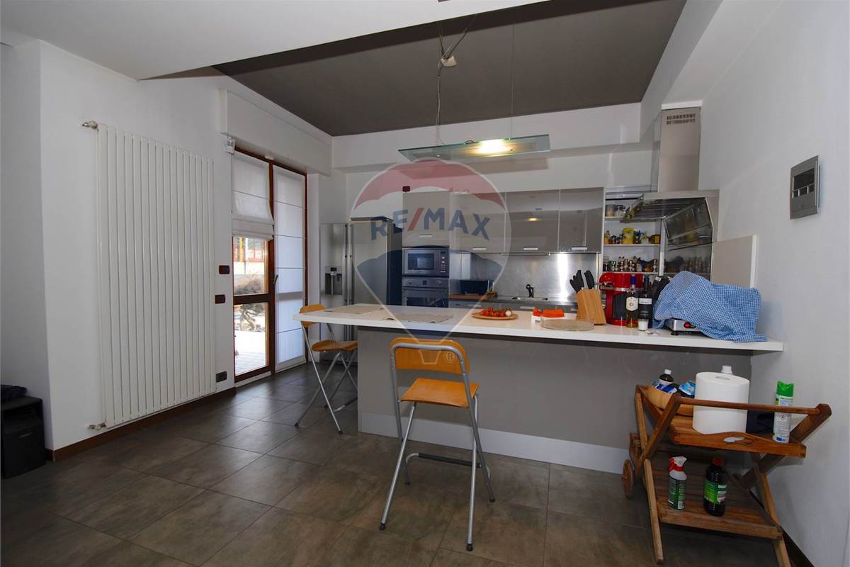 APPARTAMENTO IN VILLA