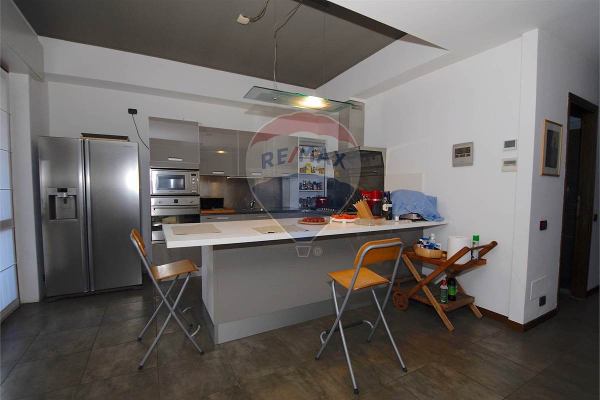 APPARTAMENTO IN VILLA