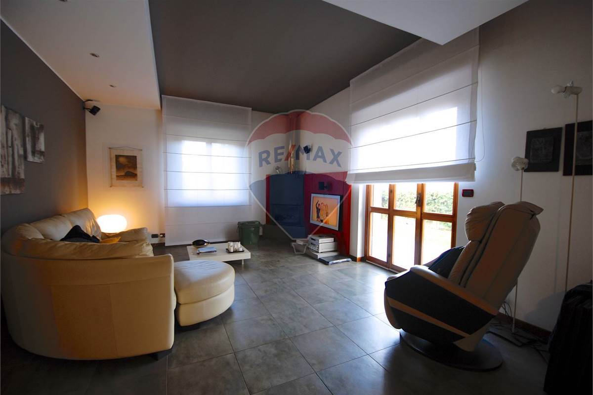 APPARTAMENTO IN VILLA