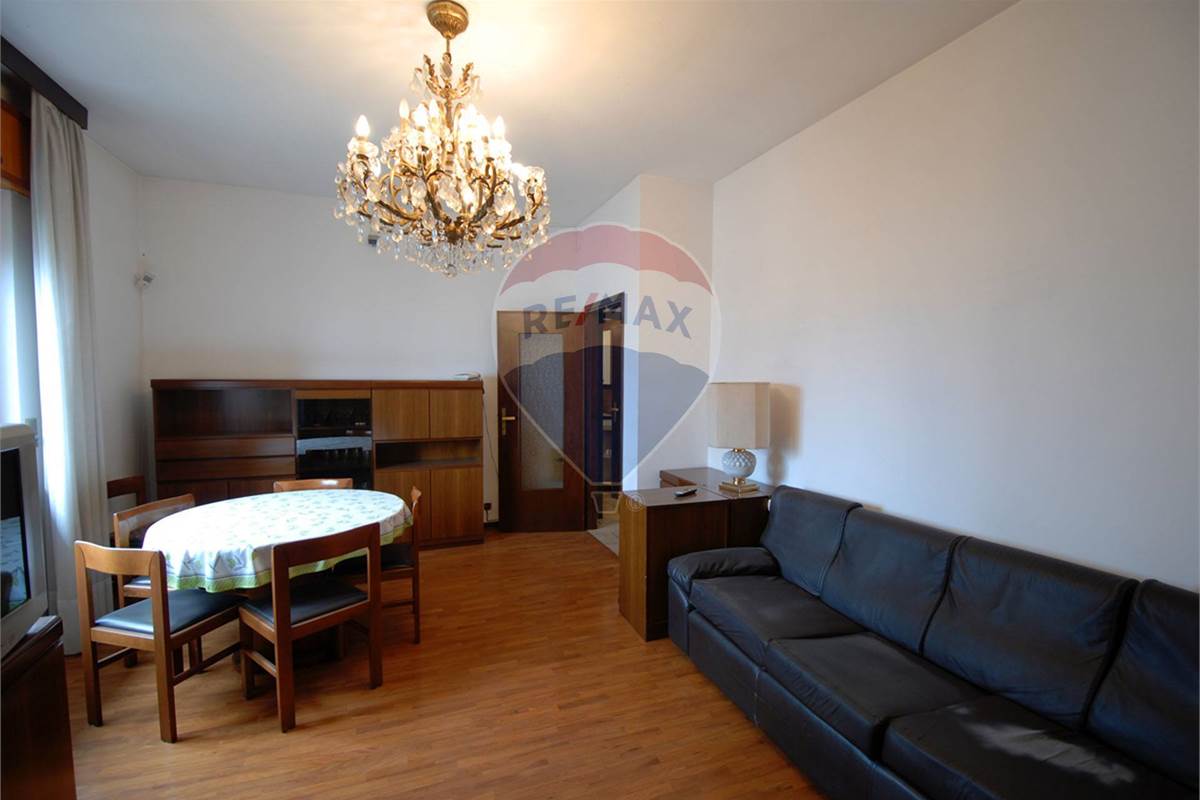 VILLA BIFAMILIARE