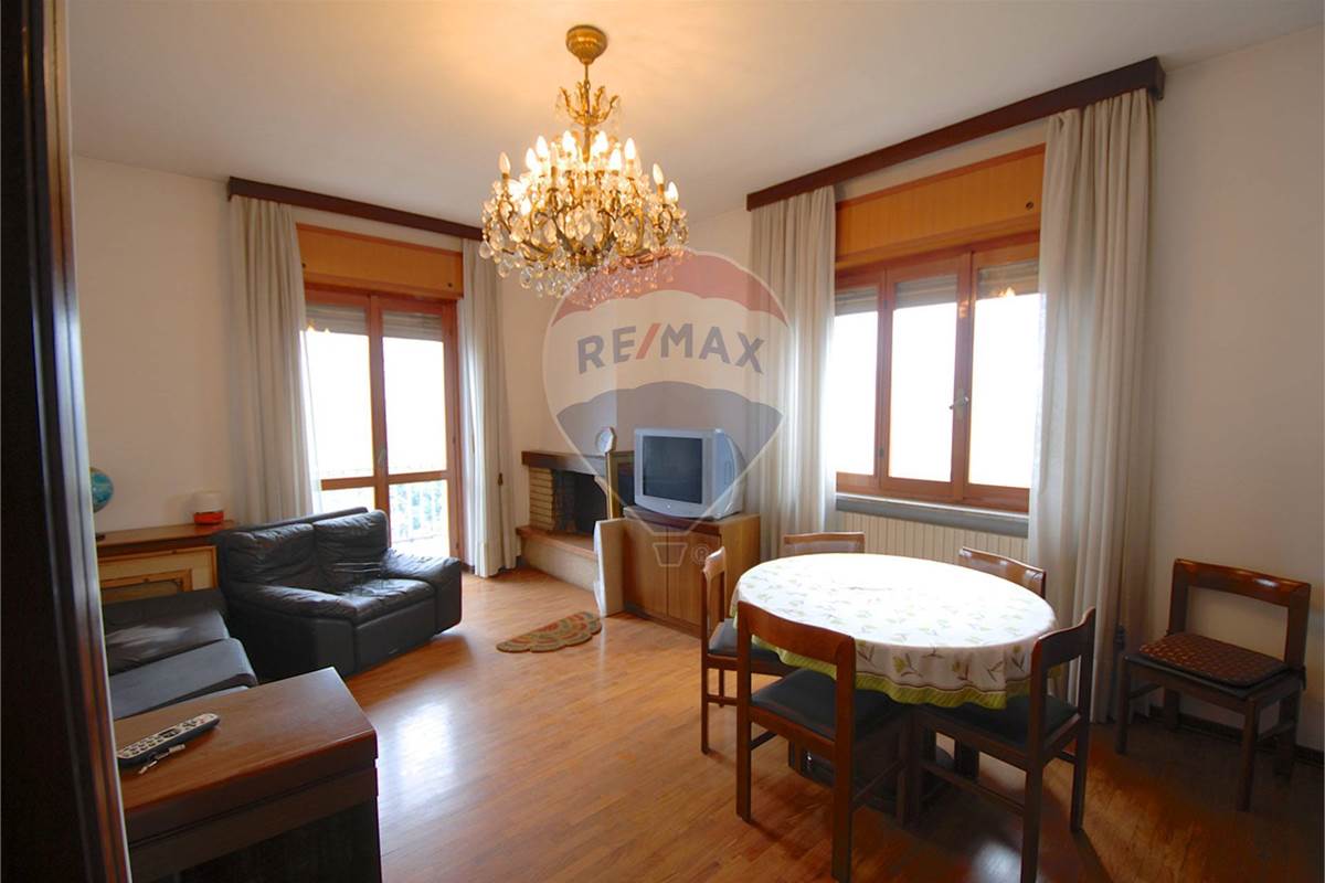 VILLA BIFAMILIARE