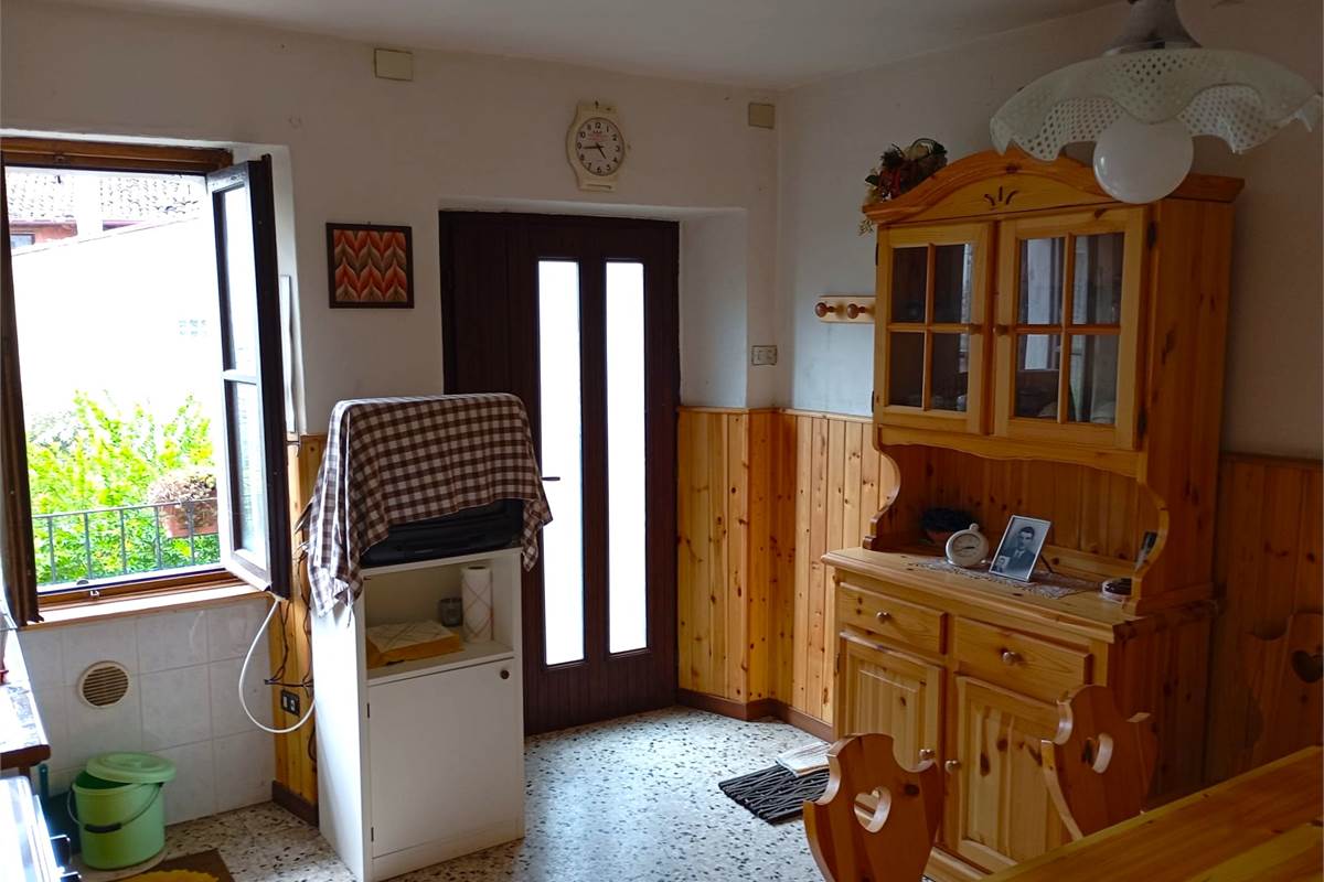 CASA SEMINDIPENDENTE