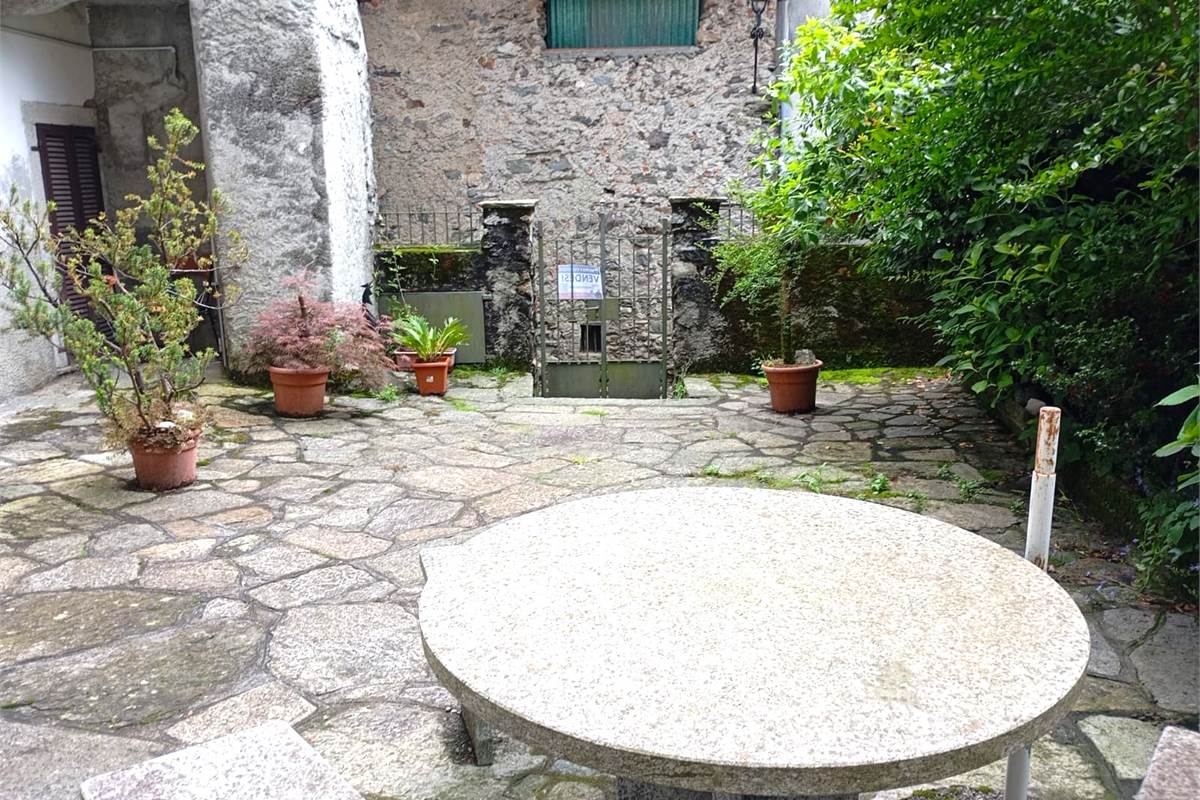 CASA SEMINDIPENDENTE