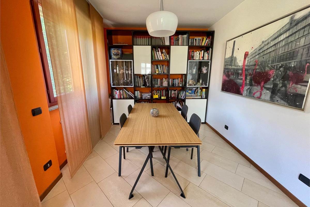 Appartamento In Vendita a Como