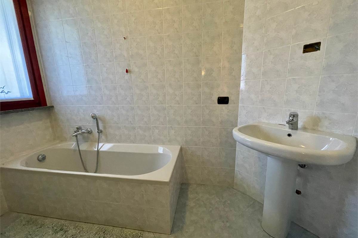 Appartamento In Vendita a Como