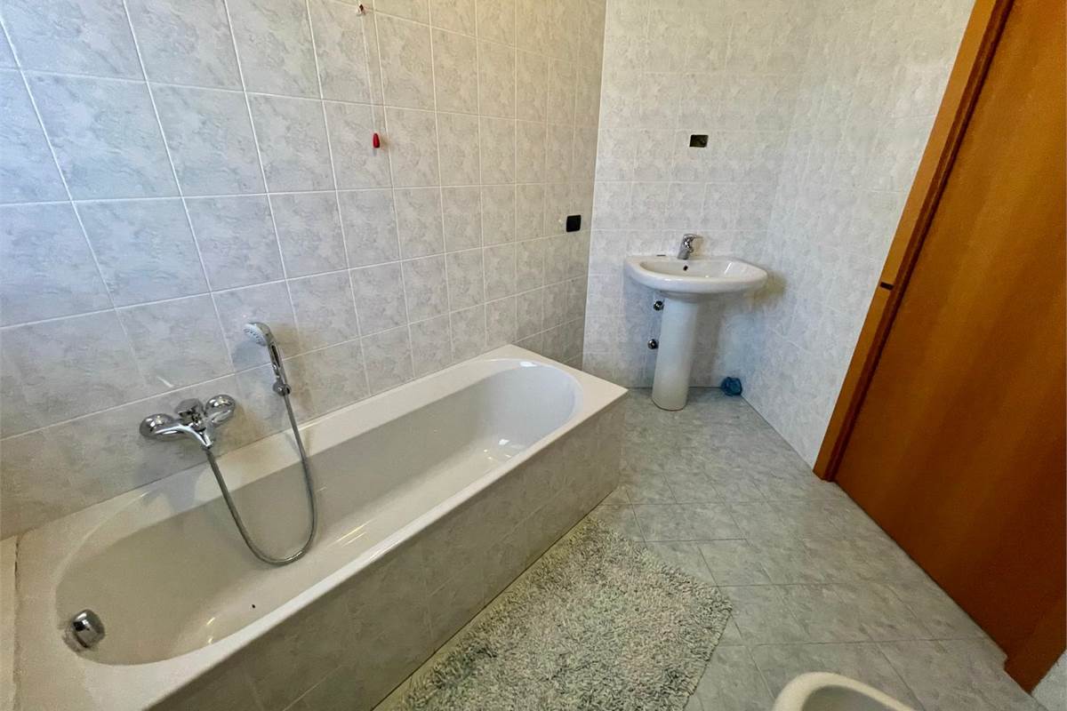 Appartamento In Vendita a Como