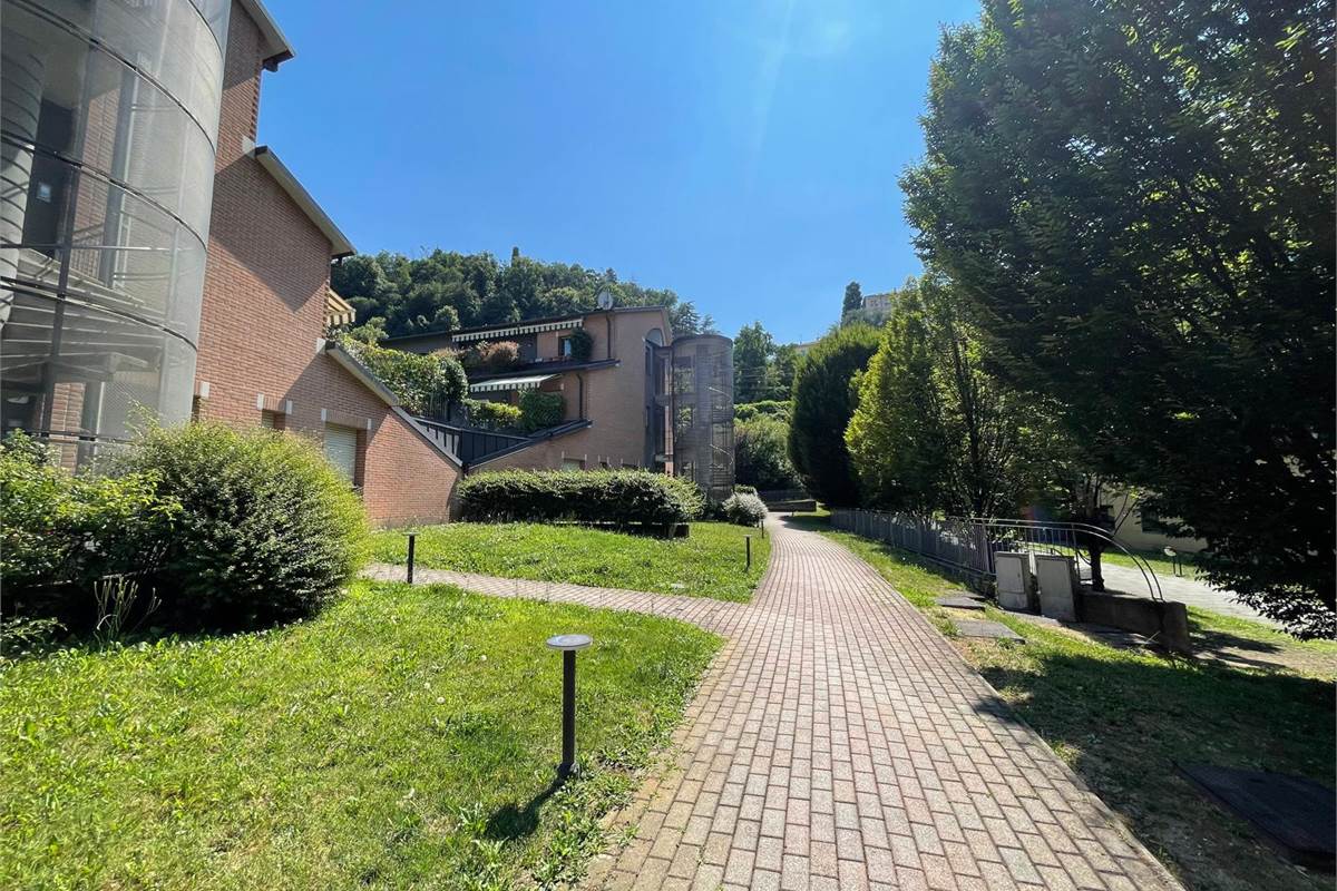 Appartamento In Vendita a Como