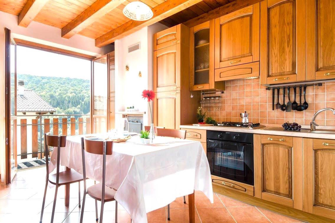 BILOCALE CON TERRAZZO 