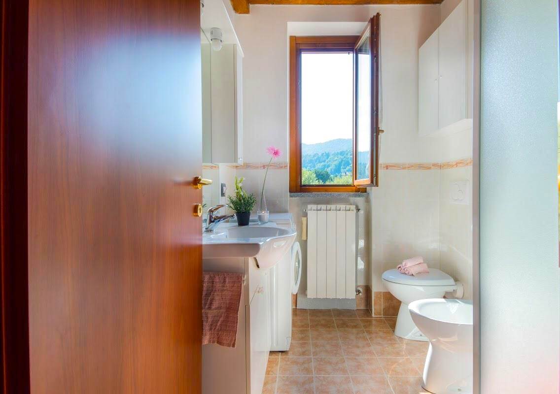BILOCALE CON TERRAZZO 