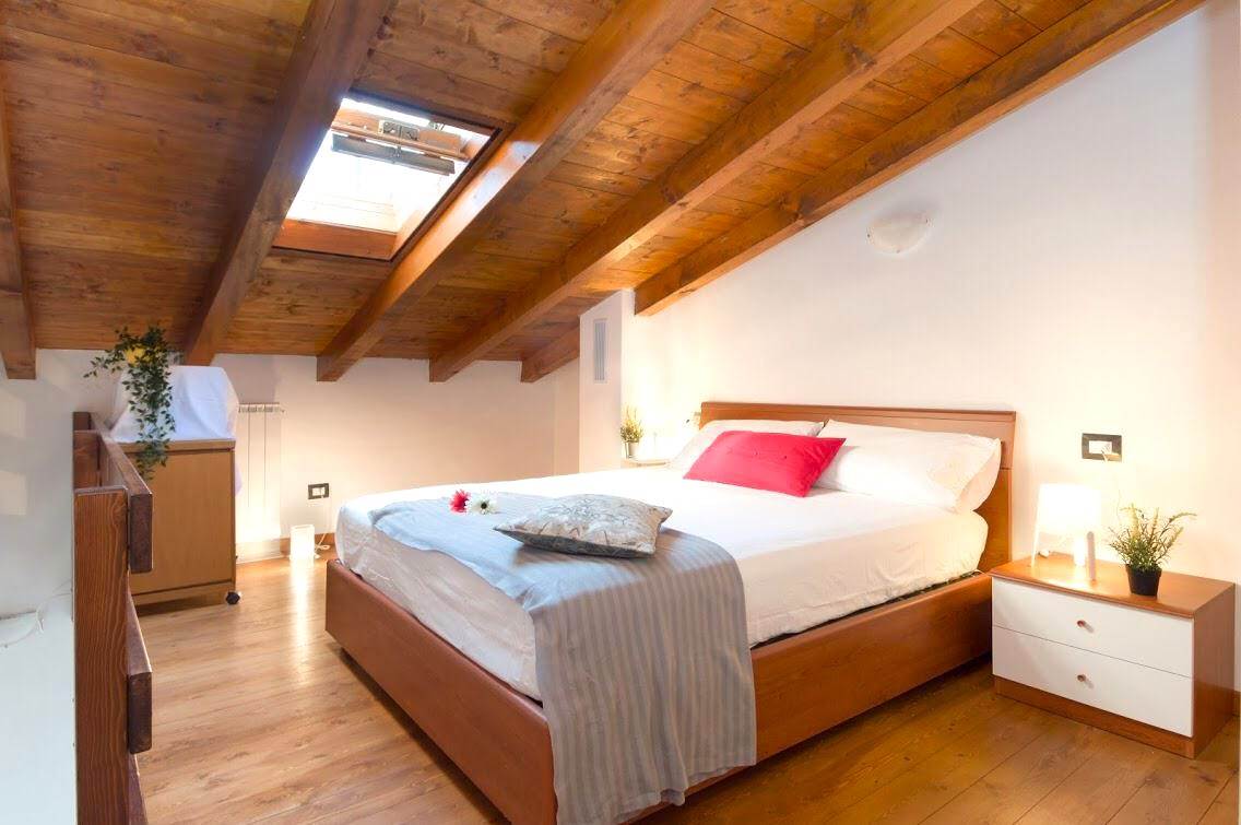 BILOCALE CON TERRAZZO 