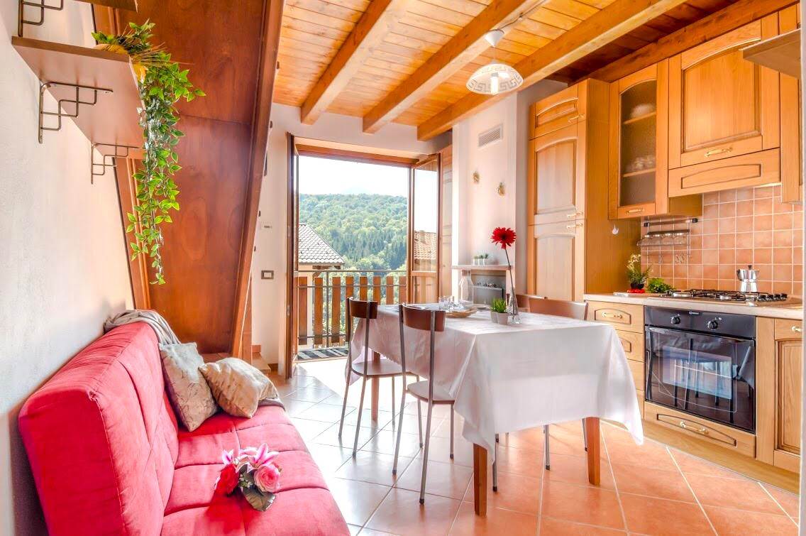 BILOCALE CON TERRAZZO 