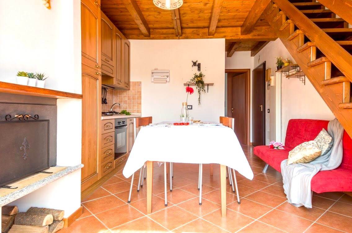 BILOCALE CON TERRAZZO 