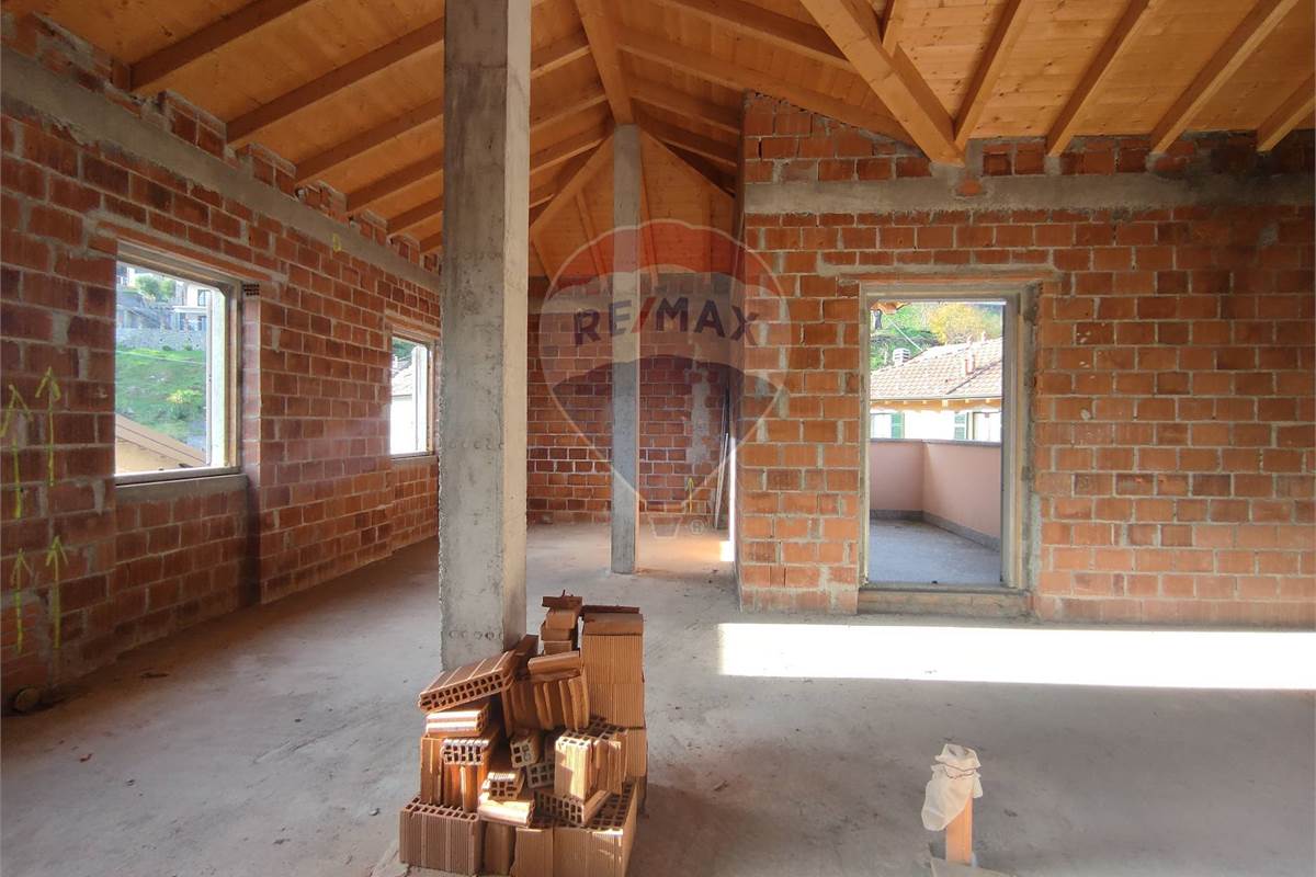 SIGNORILE PALAZZINA DA ULTIMARE 