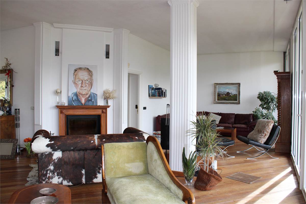 Villa moderna con stupenda vista lago