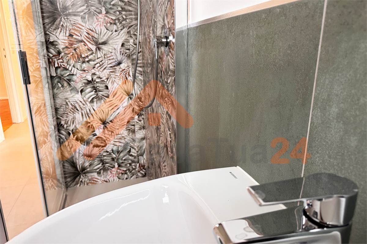 QUADRILOCALE IN AFFITTO CON BOX E CANTINA 