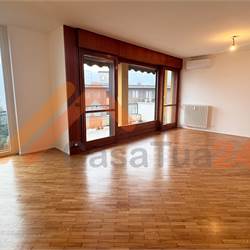 QUADRILOCALE IN AFFITTO CON BOX E CANTINA 