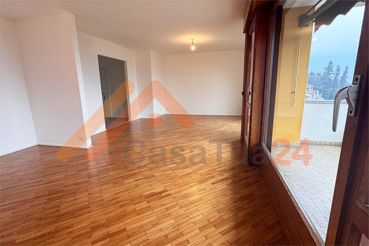 QUADRILOCALE IN AFFITTO CON BOX E CANTINA 