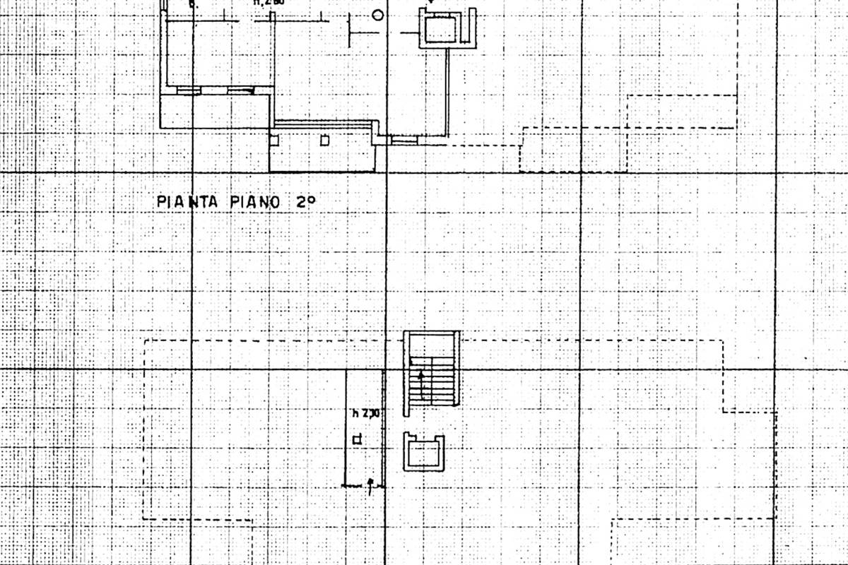 QUADRILOCALE IN AFFITTO CON BOX E CANTINA 