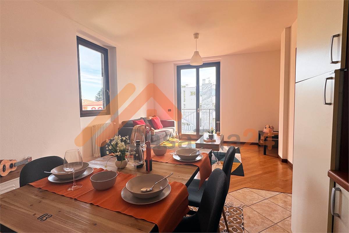 Trilocale in Vendita a Cantù (CO) box doppio e cantina