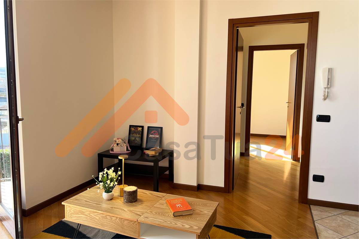 Trilocale in Vendita a Cantù (CO) box doppio e cantina