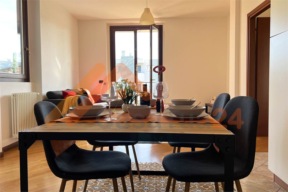 Trilocale in Vendita a Cantù (CO) box doppio e cantina