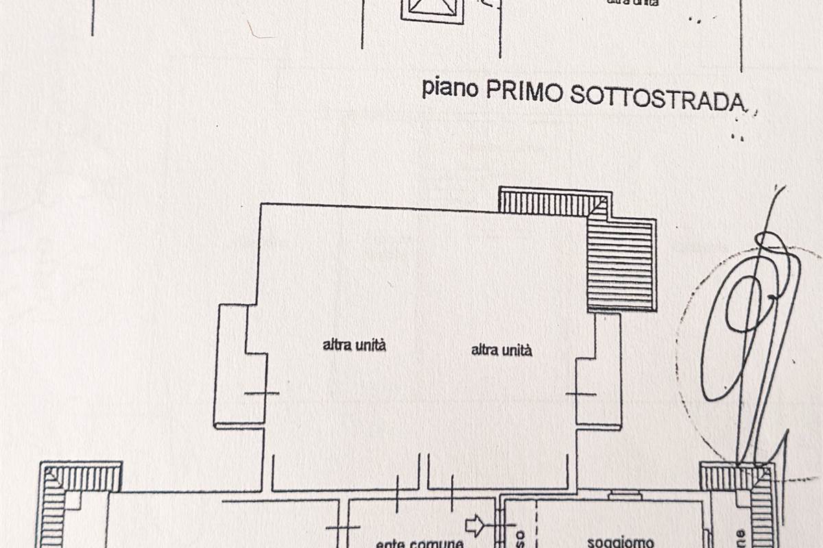 Trilocale in Vendita a Cantù (CO) box doppio e cantina