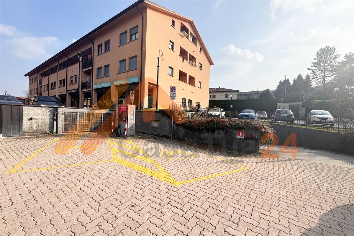 Luminoso bilocale con terrazzino e posto auto coperto